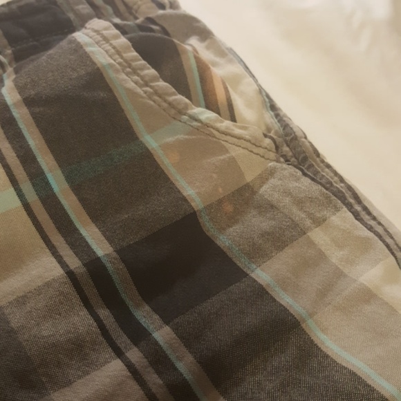 Shorts - Picture 2 of 5